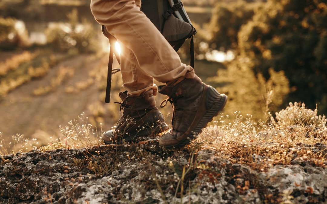 Embark on Adventure: 7 Essential Items for a Safe and Enjoyable Hiking Experience